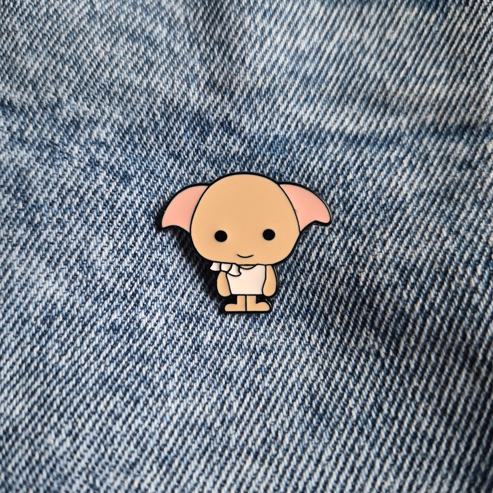 Pin Dobby